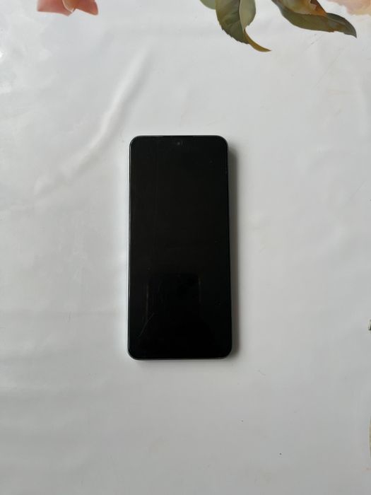 Продам телефон HONOR x8a.