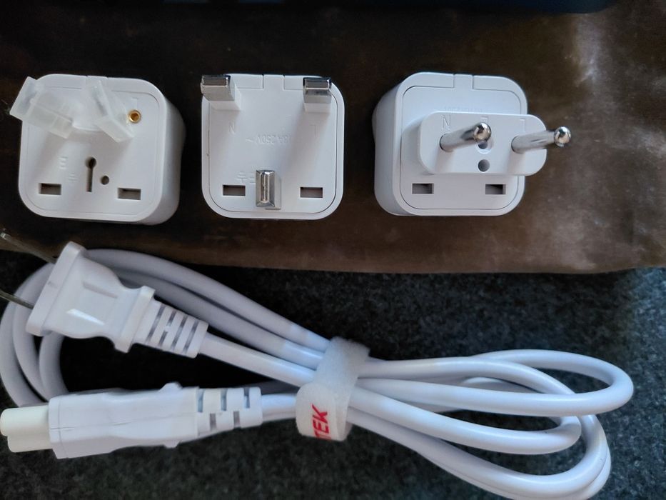 Bestek Power Converter
