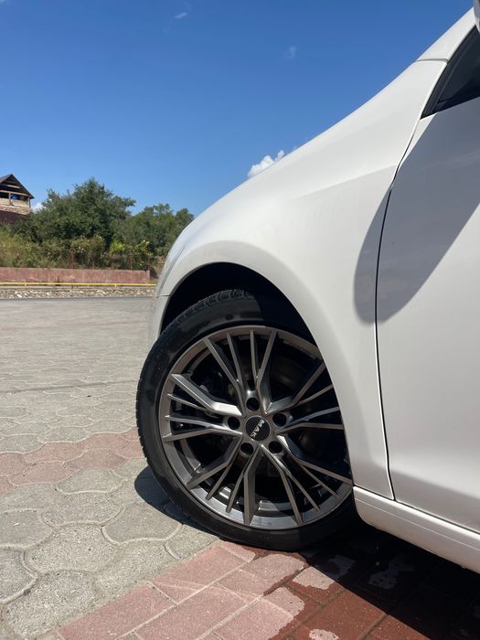 VOLKSWAGEN Golf 2009 — imagine 5