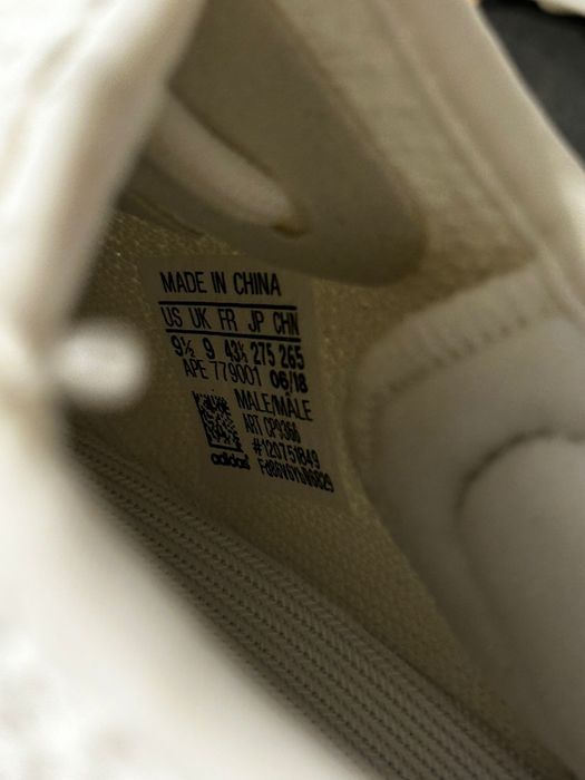 Adidas yeezy 350 v2 cream white 43 1/3