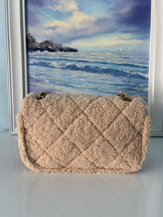 Дамска чанта – CHNL + подарък