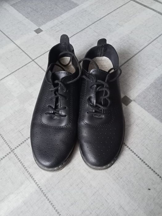 Школьная   обувь