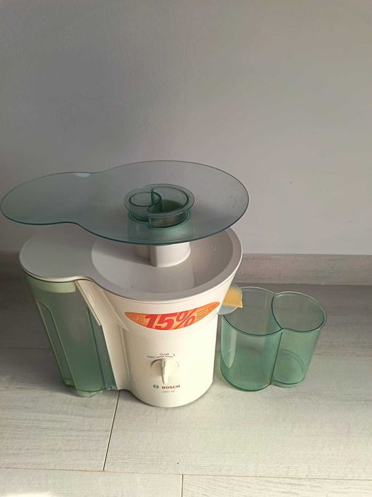 Storcător Bosch 380W, 200 lei