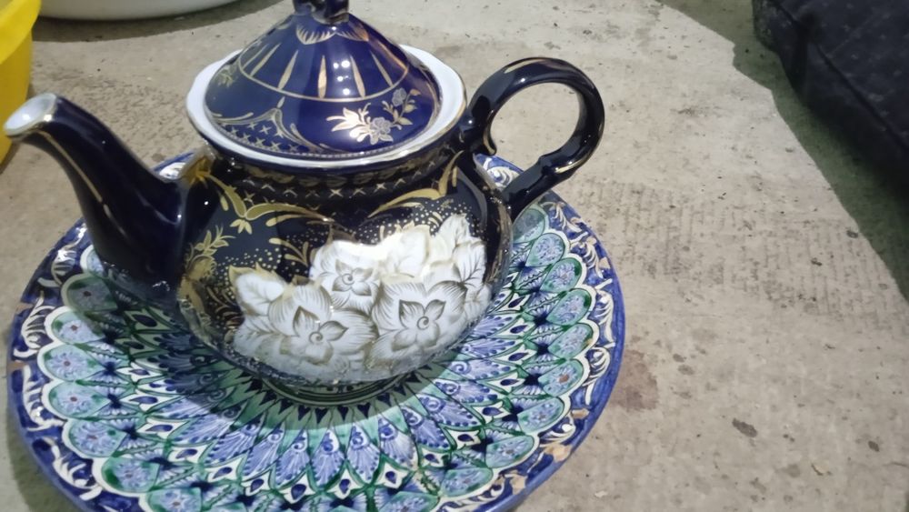 Чайник, конфетницы