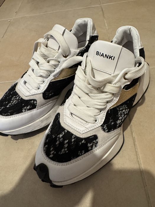 Обувки Bianki.