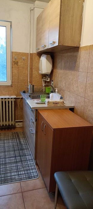 apartament 3 camere - Sector 4
