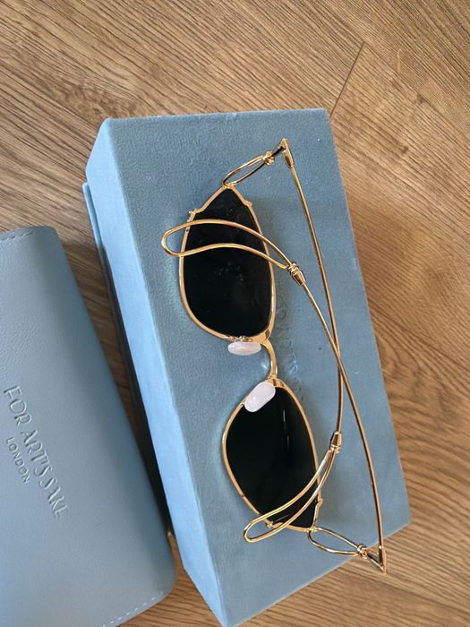 Ochelari de soare facuti manual