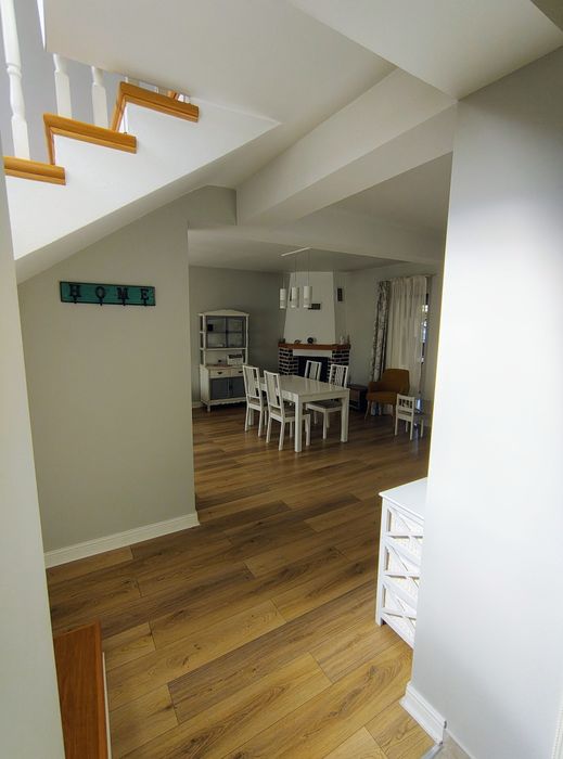Casa duplex zona Terra,