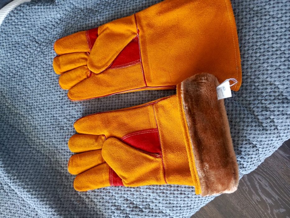 Продаю сварочный  комплект спецодежды