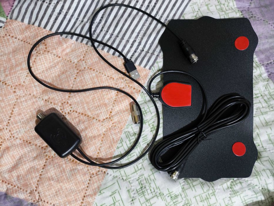 DVB-C, DVB-T, T2 GTMEDIA V7 TT Full HD с вкл. HDTV антена