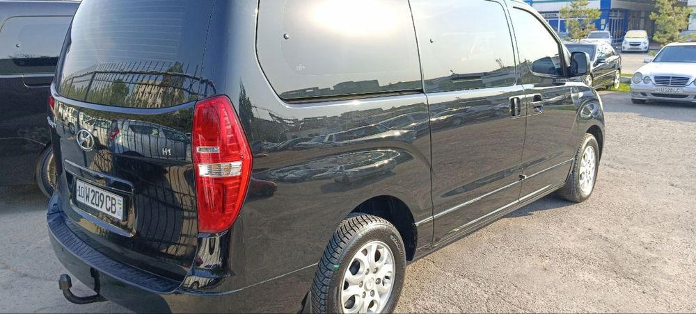 Hyundai sotiladi srochna