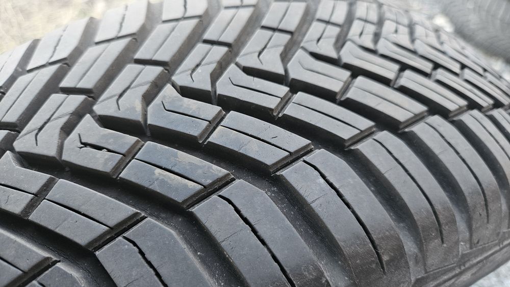 2бр гуми 195 65 15 дот 21 континентал