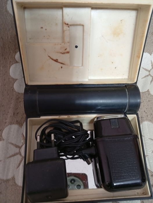 Продам электробритвы