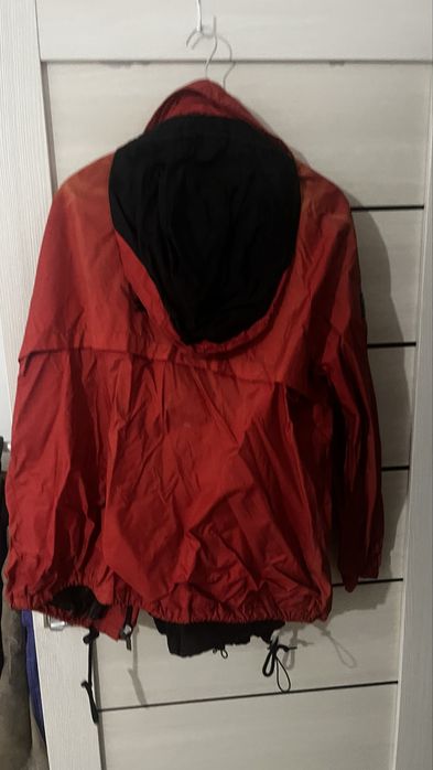 Ветровки 2 штуки