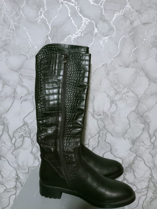 Продам сапоги демисезонные