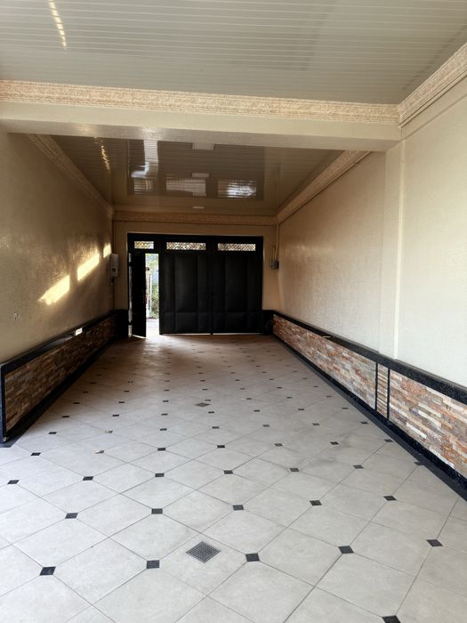 Продается 3 этажный дом, Циолковского