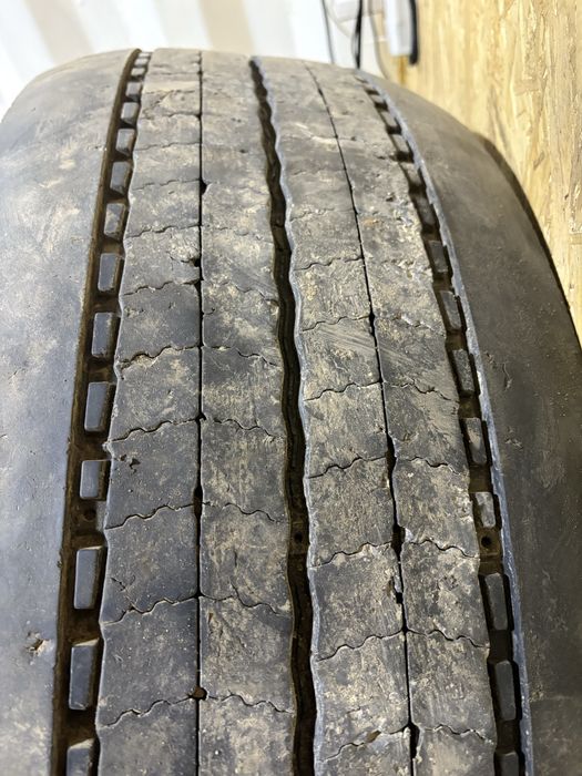 Шина с диском в оличном состояний