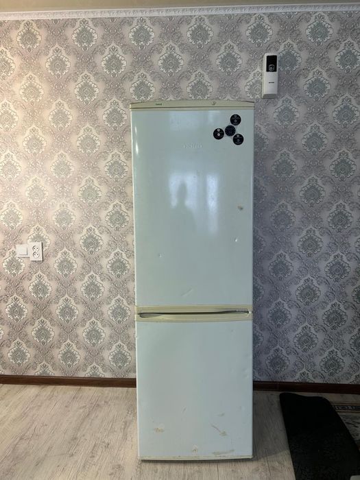 Продам холодильник в рабочем состояний