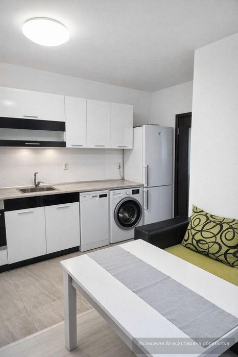 Двустаен апартамент в кв. Кючук Париж с паркомясто