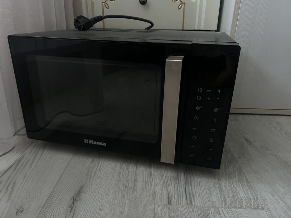Микроволновка hansa