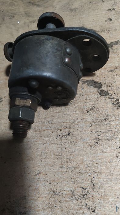 Выключатель массы советский.