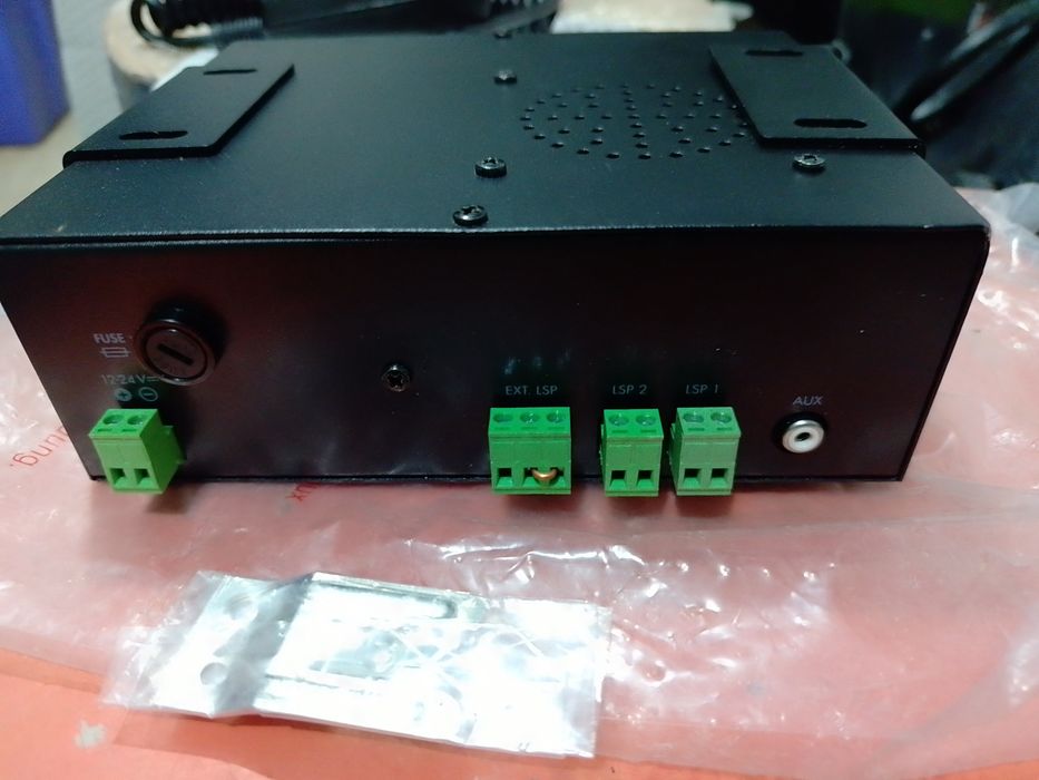 Monacor PA-302  12-24 V statie auto