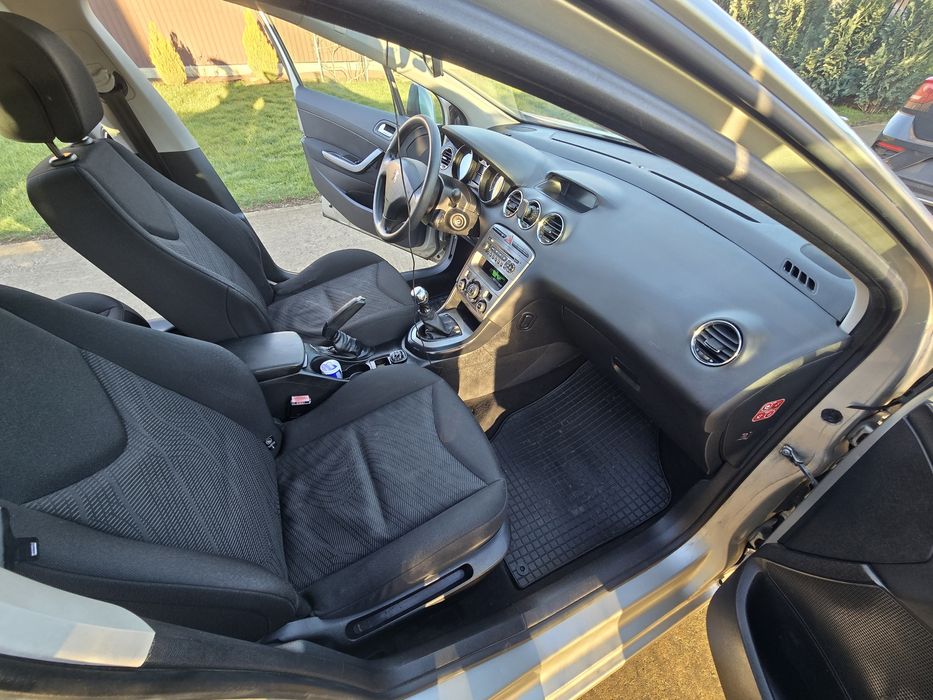 Peugeot 308 din 2008 1.6 vti 120cp