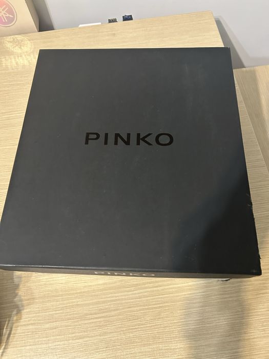 Маратонки Pinko в добро състояние