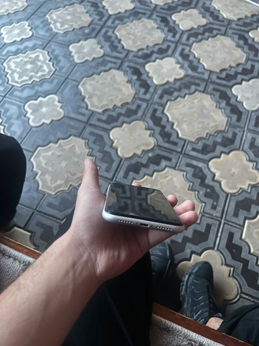 Iphone Xr продается