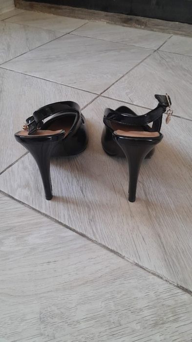 Продам туфли новая