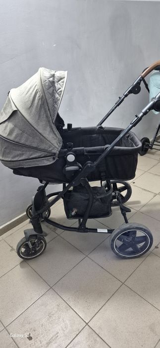 Срочно продам коляску