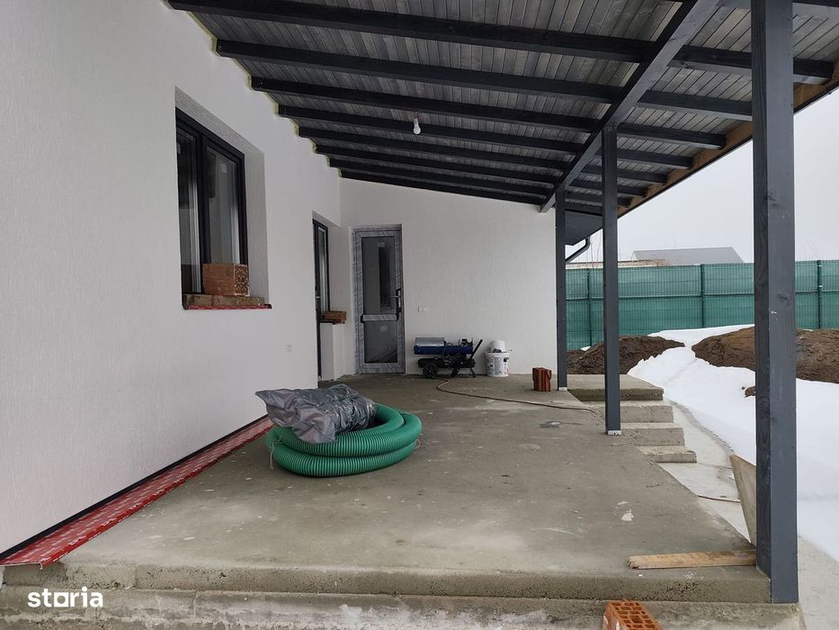 FARA COMISIOANE casa cu 4 camere 3 bai P+1+pod terasa cam tehnica beci