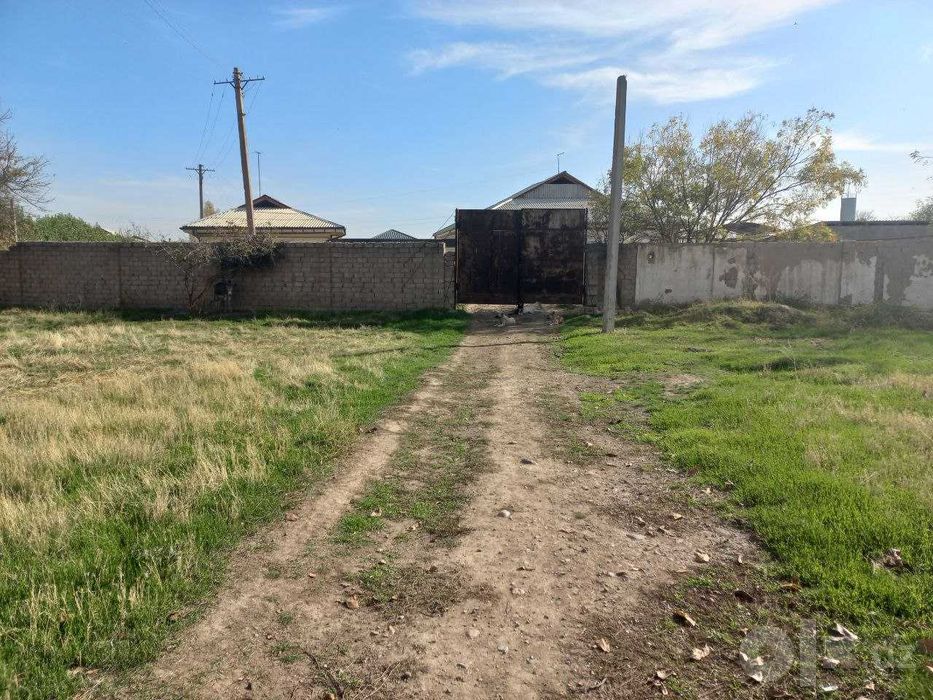 Ташкентдан Охангарон туман Галакудукда  1 гектар 18 соток ер сотилади