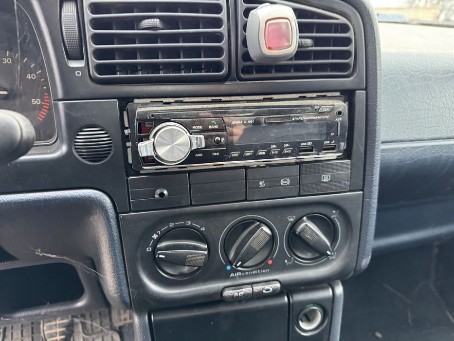 Dezembrez VW Passat b4 intermediar