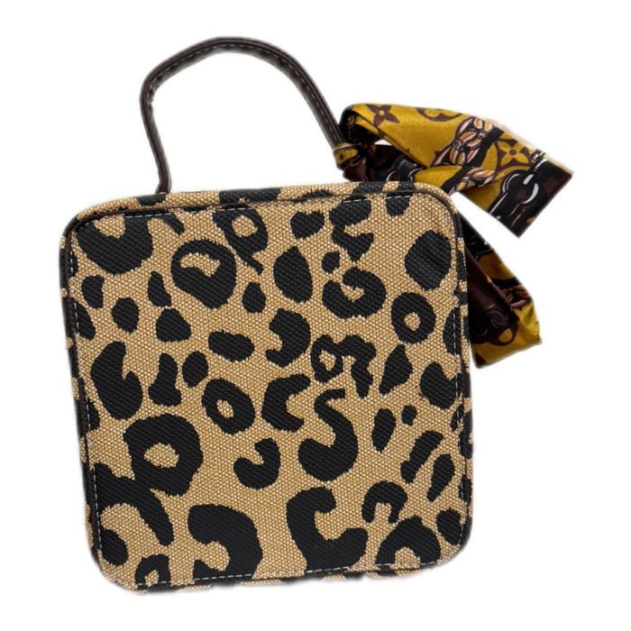 Sumka sotiladi yengi