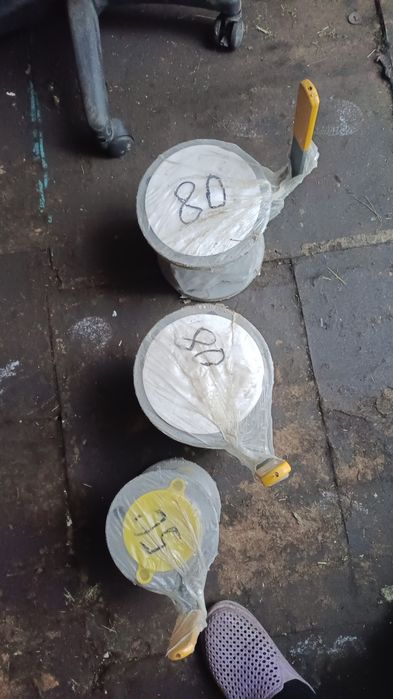 Задвижки 80,50 новые