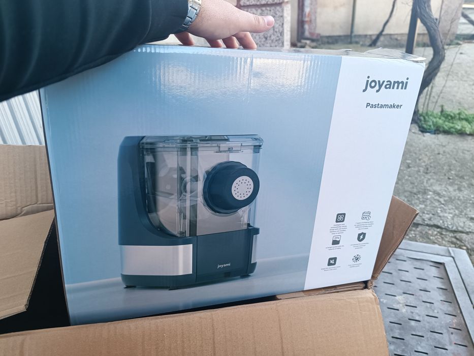 Електрическа машина за паста Промо