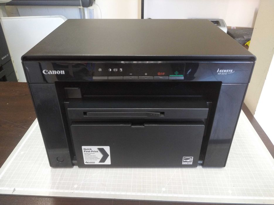Отличен! Лазерен принтер, скенер и копир 3 в 1 Canon MF 3010
