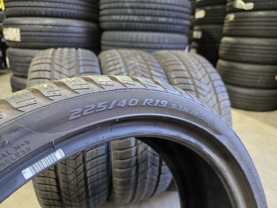 225/40/19 PIRELLI 4бр