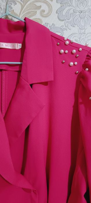 Разгружаю гардероб. Размер: 44-46-48рр