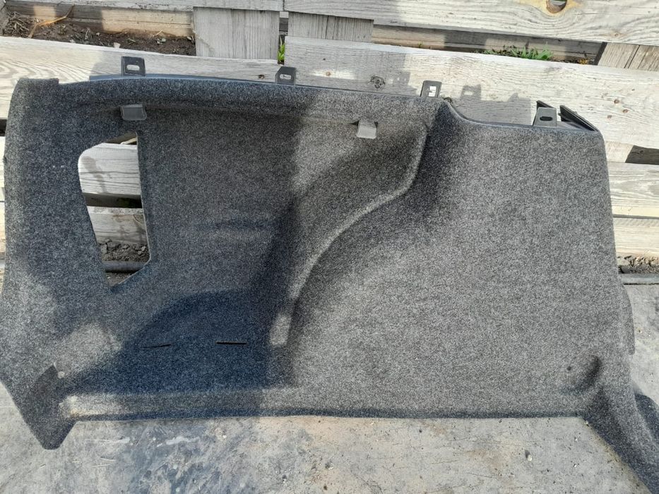 Обшивка багажника