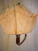 Бродиран японски слънчобран