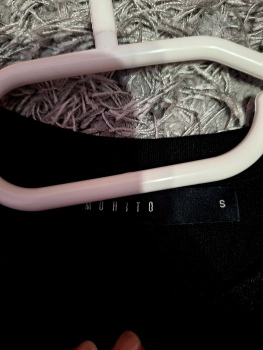 Нова блуза Mohito