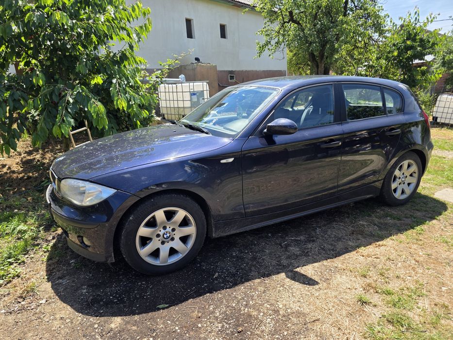 Vând BMW seria 1.  2006