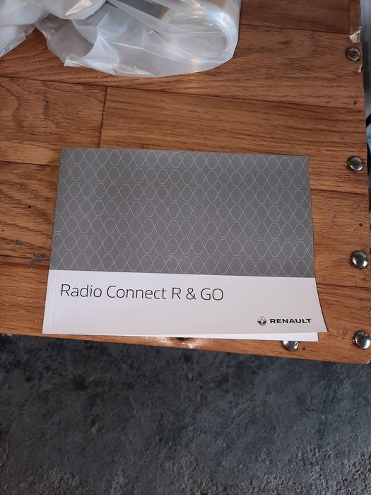 Могнитола рено дастер