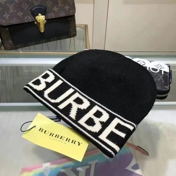 Шапка burberry