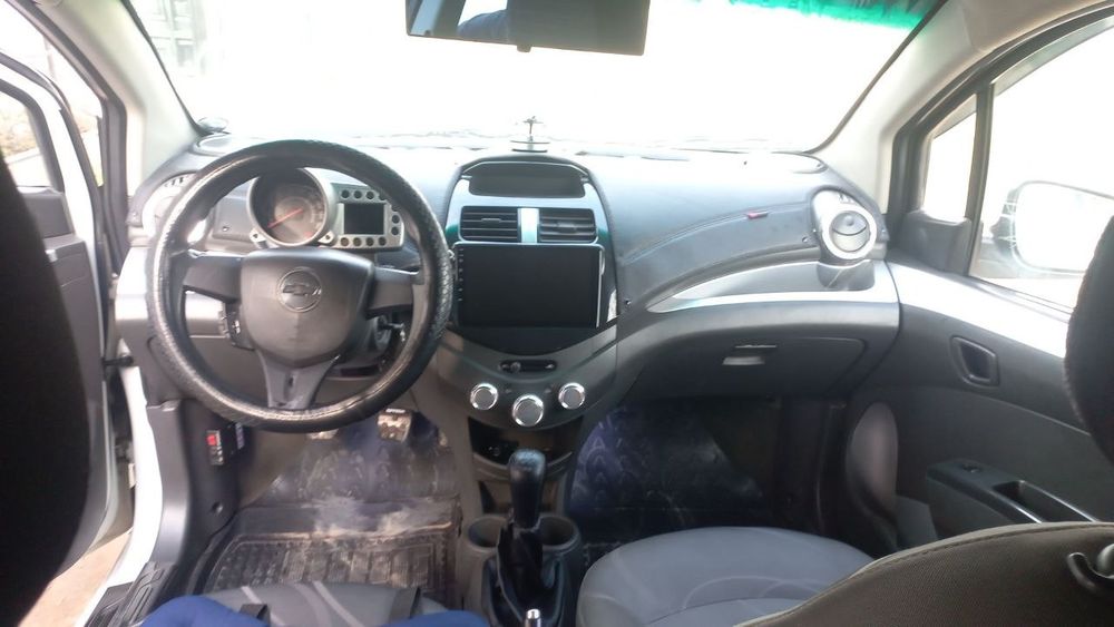 Продается Спарк 2014года 3-позиция есть газ