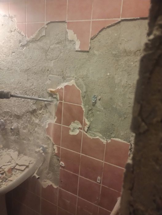 Къртене,пробива,събаря, извозване на строителните отпадъци