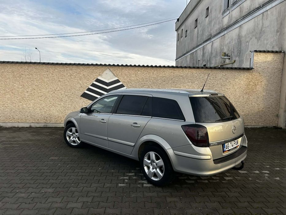 Vând Opel Astra H 1.9 cdti 120cp 6+1 trepte unic proprietar