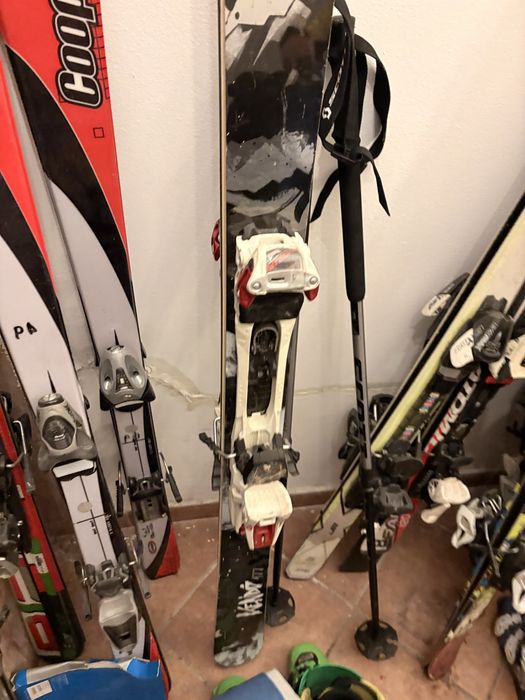 Complet de tură si off piste, piei, bocanci stare aproape nou, proba